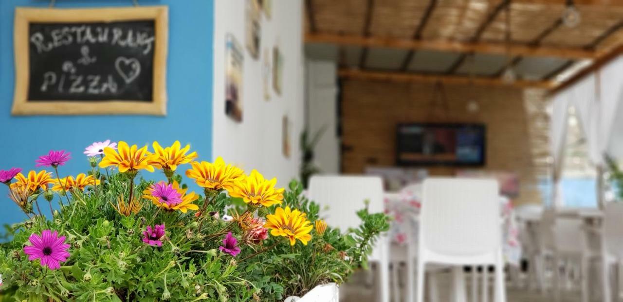 The First Hotel Saranda エクステリア 写真